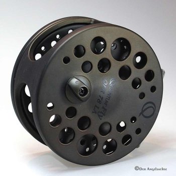 B-Ware  Quantum QFR Large Arbor 7/8 Die Fliegenrolle zum Hechtfischen