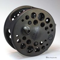 B-Ware  Quantum QFR Large Arbor 7/8 Die Fliegenrolle zum Hechtfischen