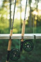 Guideline Embrace TROUT Fly Fishing Outfit #6 9FT  Das Fliegenfischer-Set mit den 10 fängigen Gratisfliegen in einer praktischen Fliegenbox.